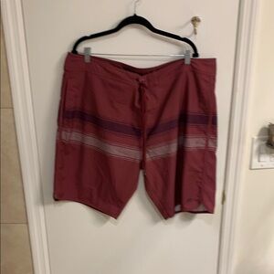 Travis Mathew Burgundy Board Shorts with Striped Accents in Sz 42